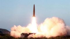 #كوريا_الشمالية تطلق 4 صواريخ باليستية