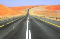 “النقل”: تشغيل طريق “المملكة – عُمان” نهاية العام الحالي.. وتنفيذ 5 طرق محورية جديدة