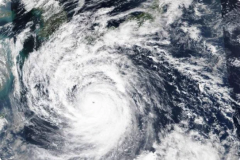 الإعصار “هايكوي” يهبط على اليابسة في شرق وجنوب #الصين