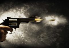 مسلحون يطلقون النار على “ثلاثيني” بالقديح‎