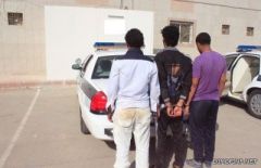 شرطة الرياض: القبض على ثلاثة أفارقة سلبوا نصف مليون ريال من مواطن