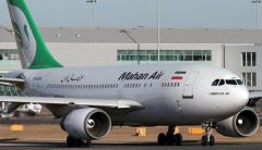 قائد طائرة إيرانية يجبر مسافرة سعودية أجرت عملية “شفط دهون” على النزول من الطائرة