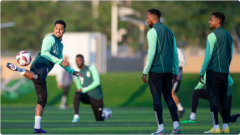 الأخضر يواجه قرغيزستان اليوم بالجولة الثانية في كأس آسيا