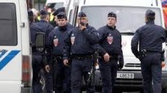 مسلحان يقتحمان كنيسة في فرنسا ويذبحان راهباً.. والشرطة تعلن مقتلهما