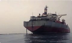 #اليمن.. بدء تفريغ النفط من “صافر” إلى سفينة بديلة