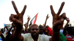 السودان.. خلافات حول المرحلة الانتقالية ودعوات للتظاهر