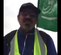 بالفيديو.. ستيني سعودي يسير من الرياض إلى مكة على قدميه بغية الحج