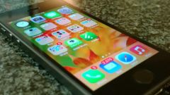أنباء عن إطلاق آبل هاتف “iPhone 5se” بشاشة 4 إنشات