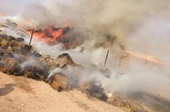 مدني عرعر يسيطر على حريق سوق الأعلاف